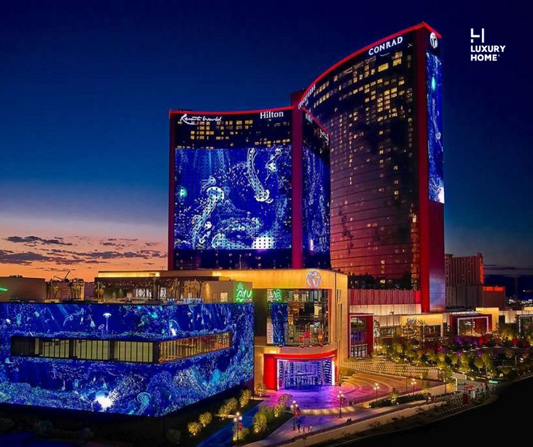 HOTEL HILTON